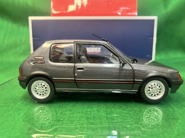 Peugeot 205