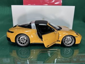 Porsche 911 targa 2024